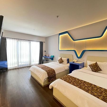 Golden Palace Hotel Batu Merah Екстериор снимка