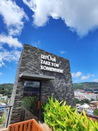 Golden Palace Hotel Batu Merah Екстериор снимка